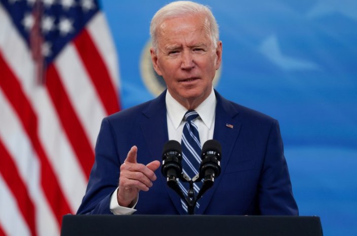 Joe Biden lanza su plan de 2 billones de dólares para renovar infraestructura financiado con un aumento de impuestos a las empresas