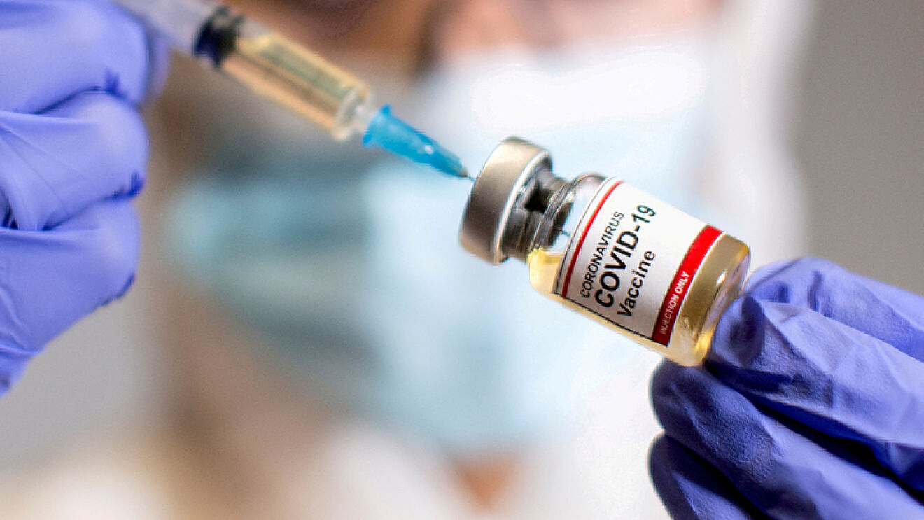 Sindicatos urgen al gobierno adquirir vacunas de otras casas farmacéuticas