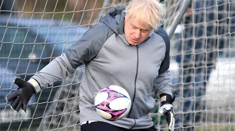 Boris Johnson dijo que hará todo lo posible para bloquear la creación de la Superliga europea de fútbol