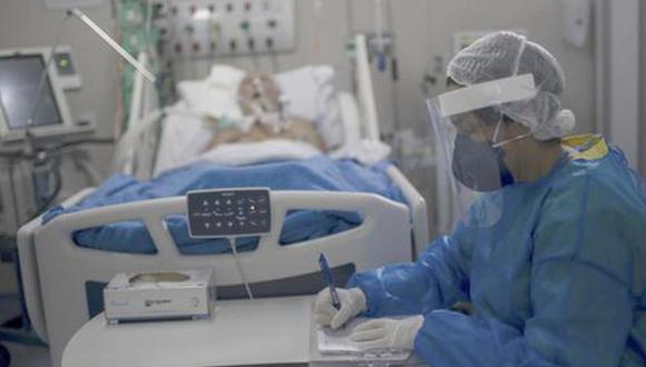 Hospitales reportan cuatro internamientos cada hora de pacientes con coronavirus