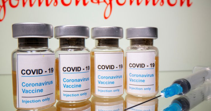 La FDA recomendó suspender temporalmente la vacunación con la fórmula de Johnson & Johnson