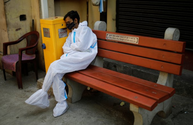 India se convirtió en el primer país en registrar más de 300.000 casos de coronavirus en un solo día