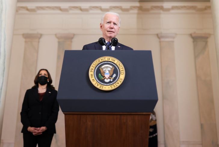 Biden habló sobre veredicto contra expolicía que asesinó a George Floyd: “Esto puede ser un paso gigante en la marcha hacia la justicia”