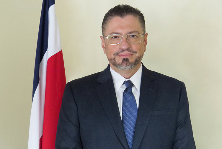 Exministro Rodrigo Chaves asegura que grupo de dirigentes del PUSC le pidió ser precandidato presidencial