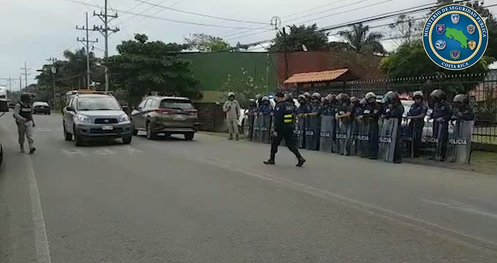 Policía atendió bloqueos en Quepos y otros sectores tras nuevas protestas de Rescate Nacional