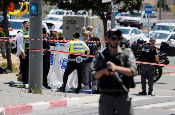 Ataque terrorista en Jerusalén: apuñalaron a un civil y a un soldado israelí