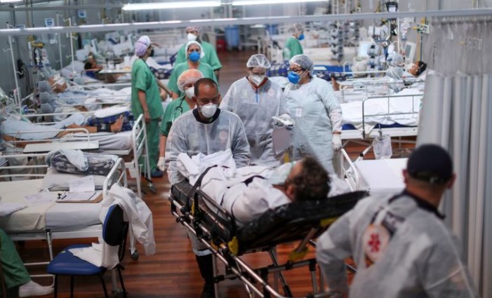 La OPS alertó que hospitales en las Américas están “peligrosamente llenos” por el avance del COVID-19