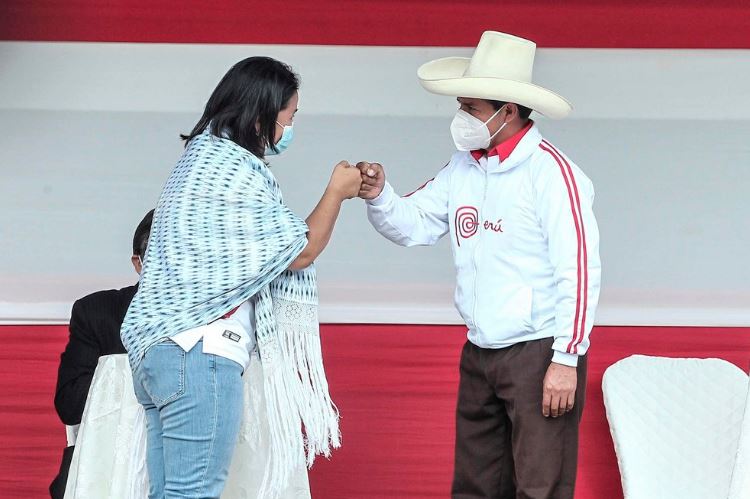 Keiko Fujimori acorta la distancia con Pedro Castillo de cara al balotage en Perú