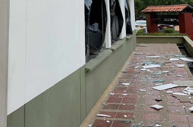 Atentado con carro bomba en base militar de Cúcuta deja 23 heridos