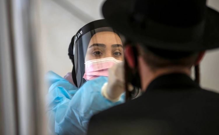 Qué dicen los expertos sobre el rebrote en Israel, el país más vacunado del mundo contra el COVID-19