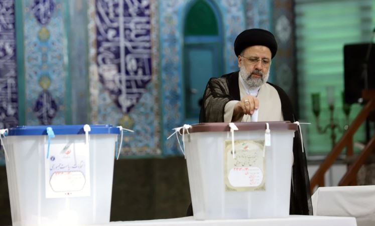 Abstencionismo histórico en Teherán: 74% de votantes decidió no participar de elecciones presidenciales del régimen iraní