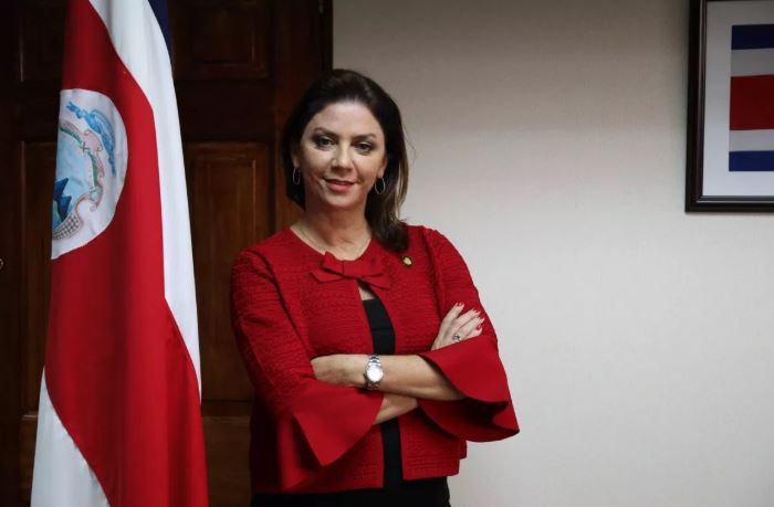 Exministra de Justicia Marcia González será precandidata del PAC