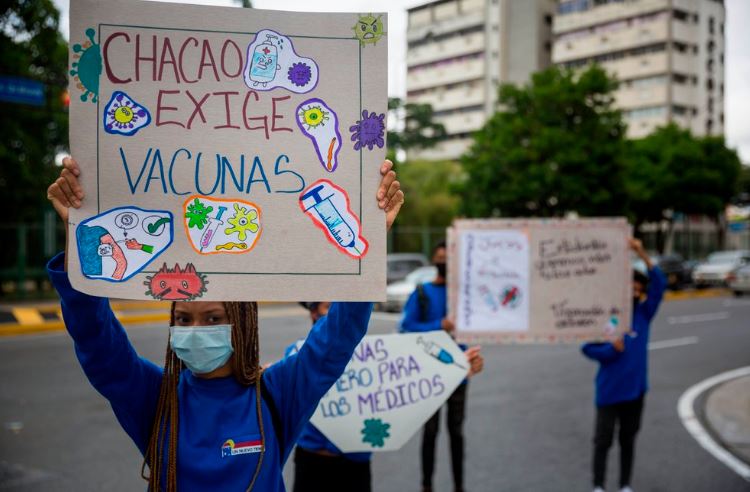 Venezuela no recibirá vacunas gratis de sistema Covax porque chavismo no actualiza datos económicos desde 2014