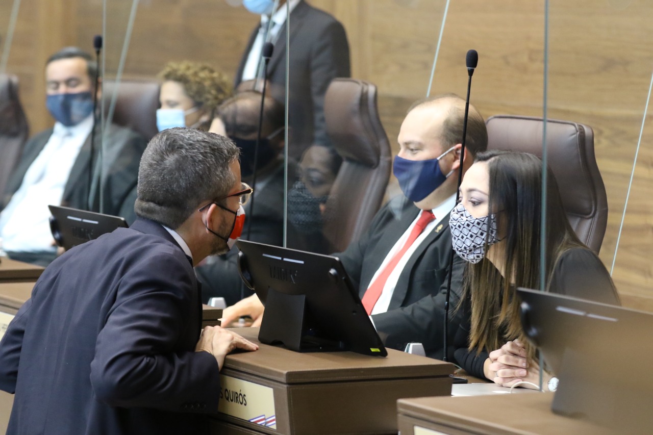 Resumen Legislativo: Diputados abren investigación tras “Caso Cochinilla” y por compras cuestionadas de guantes en la CCSS