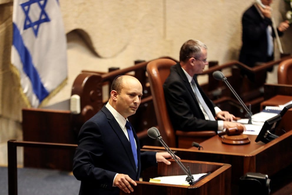 El Parlamento de Israel confirmó a Naftali Bennett como nuevo primer ministro: reemplaza a Netanyahu tras 12 años en el poder