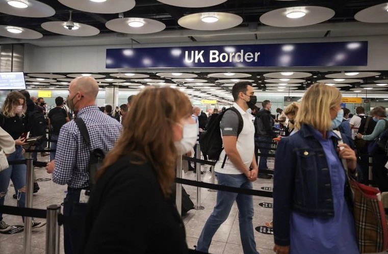 Estados Unidos emitió una recomendación de “no viajar” a Reino Unido por el aumento de casos de COVID-19