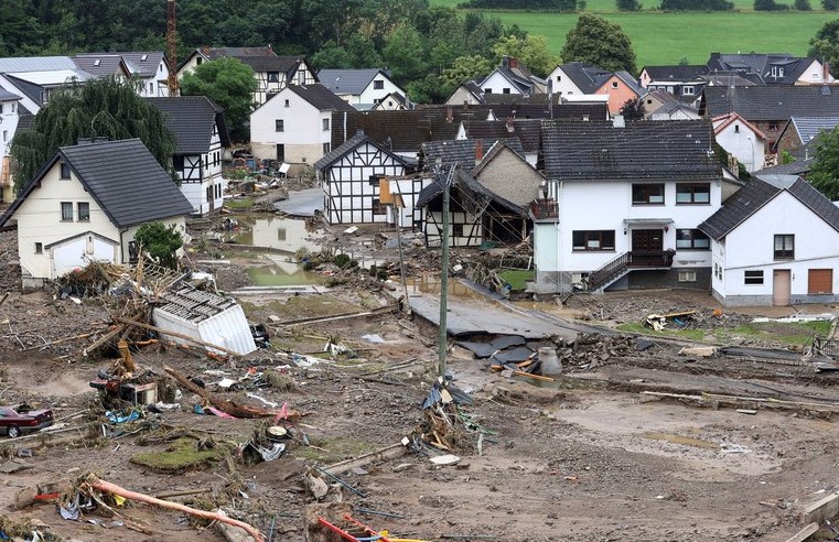 Más de 100 muertos y de mil desaparecidos en Alemania por inundaciones
