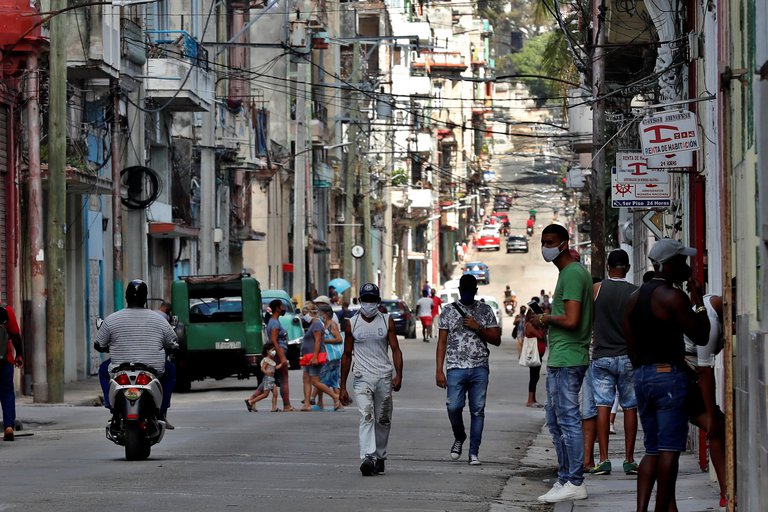 Cuba atraviesa el peor momento de la pandemia con casi 300.000 casos acumulados