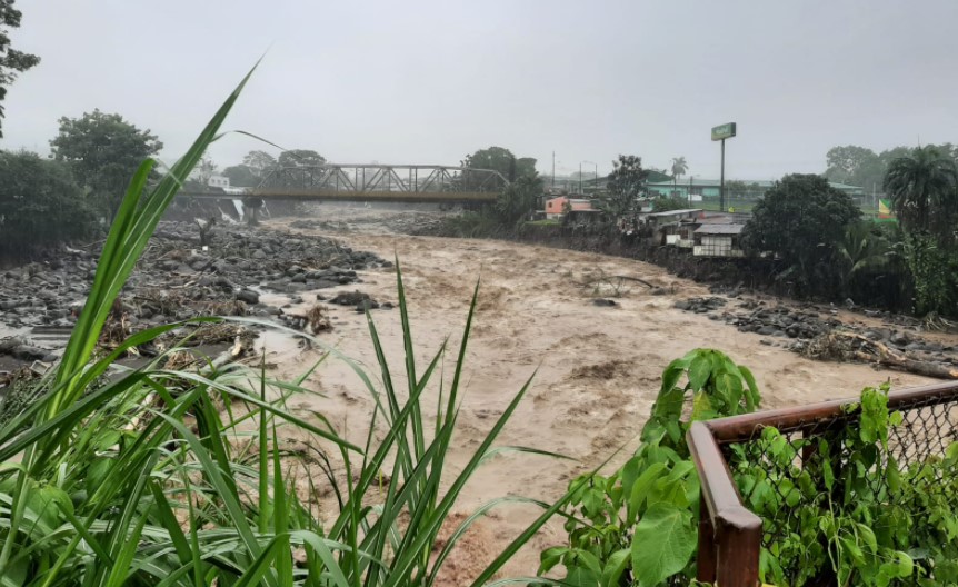 Cruz Roja reporta dos personas fallecidas tras fuertes lluvias del fin de semana