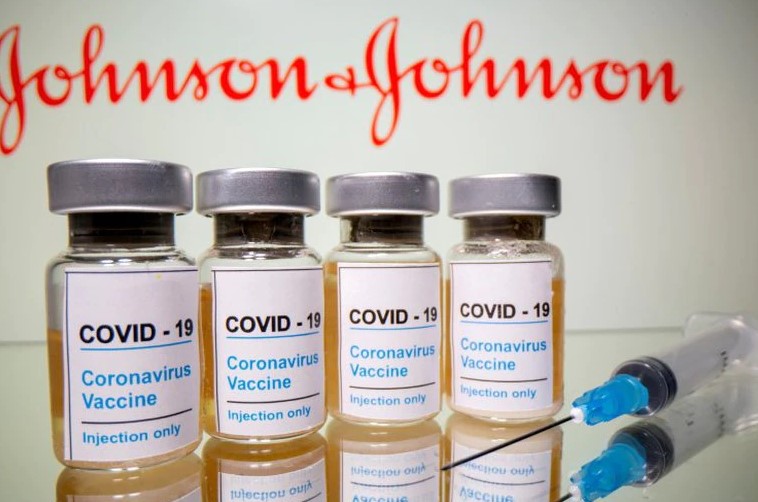 ¿Requieren los vacunados con Johnson & Johnson una segunda dosis? Especialistas llaman a esperar nueva evidencia