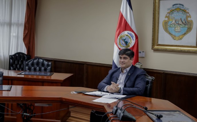 Consejo de Competitividad pide ‘coherencia’ a Carlos Alvarado tras defender pago de sobreprecios al CNP