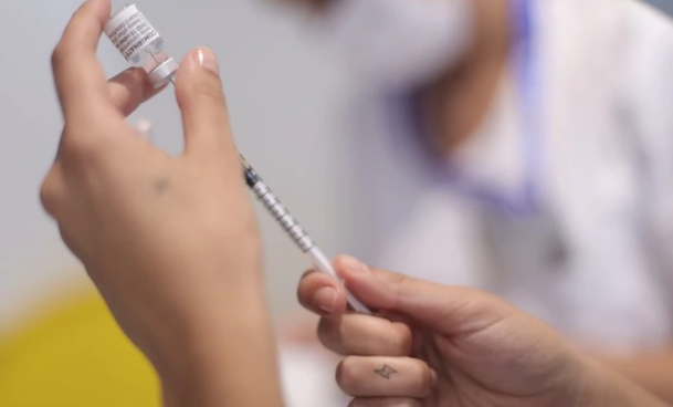Las 15 razones por las que sí o sí hay que vacunarse contra el COVID-19