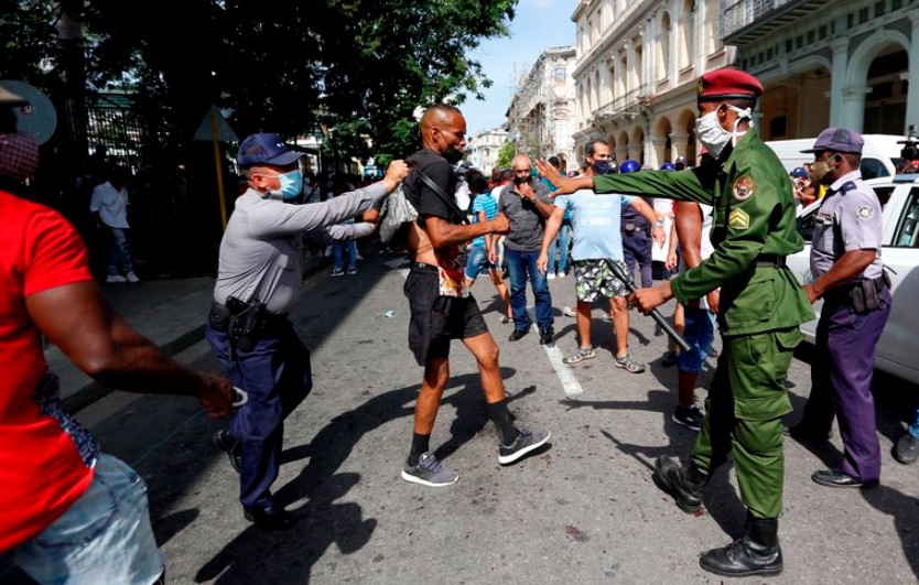 El Tribunal Supremo de la dictadura cubana ya juzgó a 62 personas después de las masivas protestas