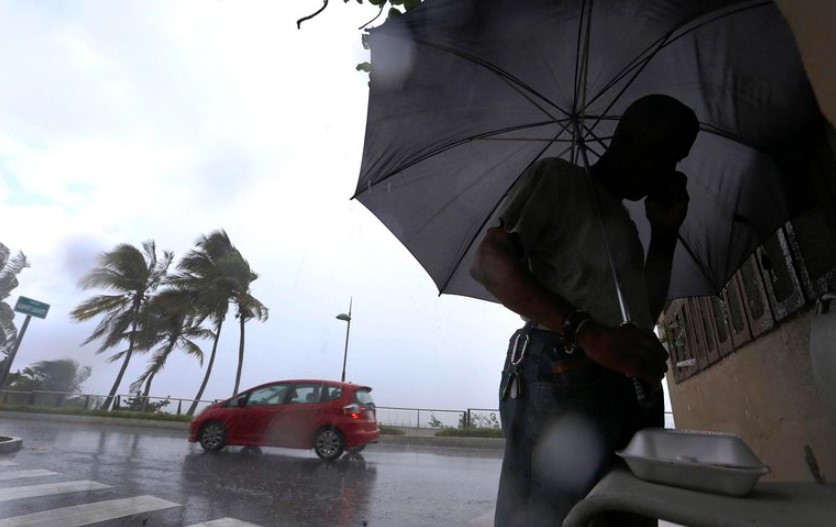 Apagones e intensas lluvias se registraron en Puerto Rico por el paso de la tormenta Fred