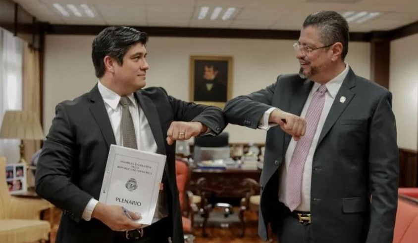 Carlos Alvarado conocía ‘rumores’ sobre sanción de Banco Mundial a Rodrigo Chaves por insinuaciones sexuales