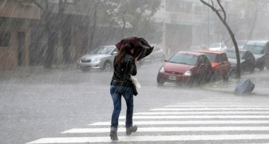Onda Tropical número 21 reforzará lluvias en el Caribe y la Zona Norte este martes