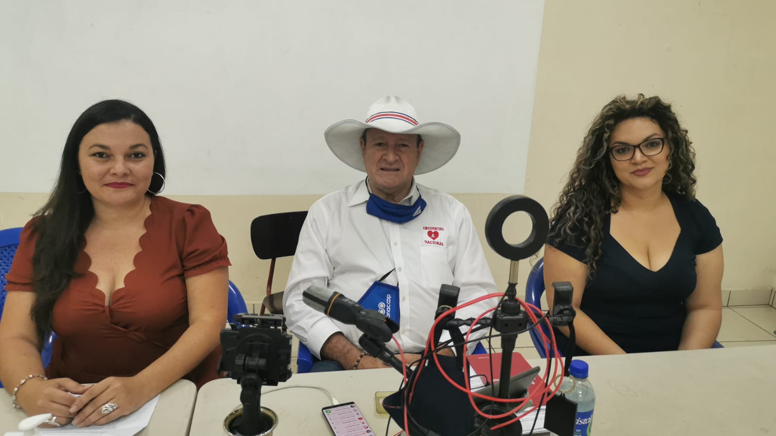 Exdirigente de ‘Rescate Nacional’ inscribe partido político y aspiraría a ser presidente en el 2022