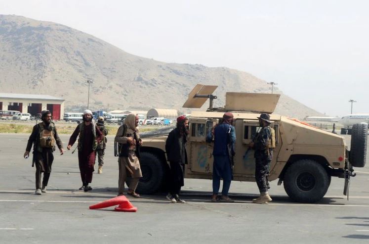 Tras salida de EEUU, talibanes atacaron Panjshir, el último bastión afgano contra los extremistas