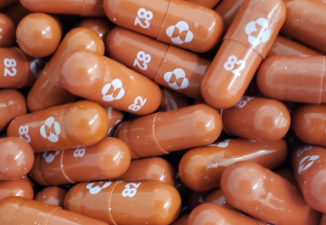 Avanza el desarrollo de la píldora contra el COVID-19: Merck y Pfizer ya realizan ensayos clínicos