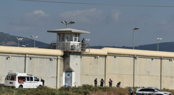 Seis terroristas se escaparon por un túnel de una prisión de alta seguridad en Israel