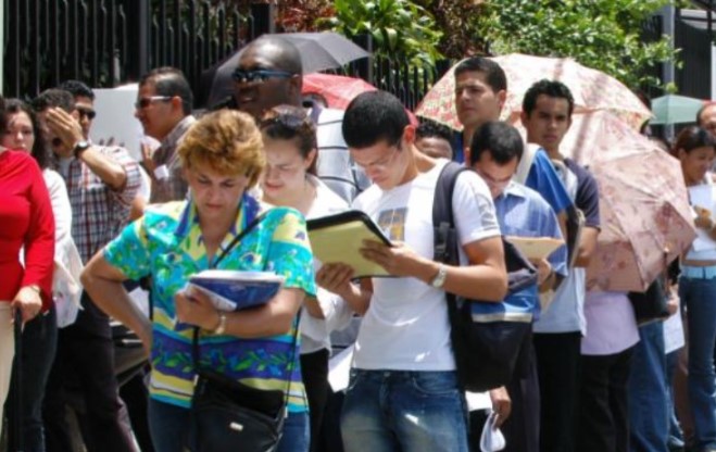 Desempleo se ubicó en 17,4% entre mayo y julio: 423 mil personas buscan trabajo en el país