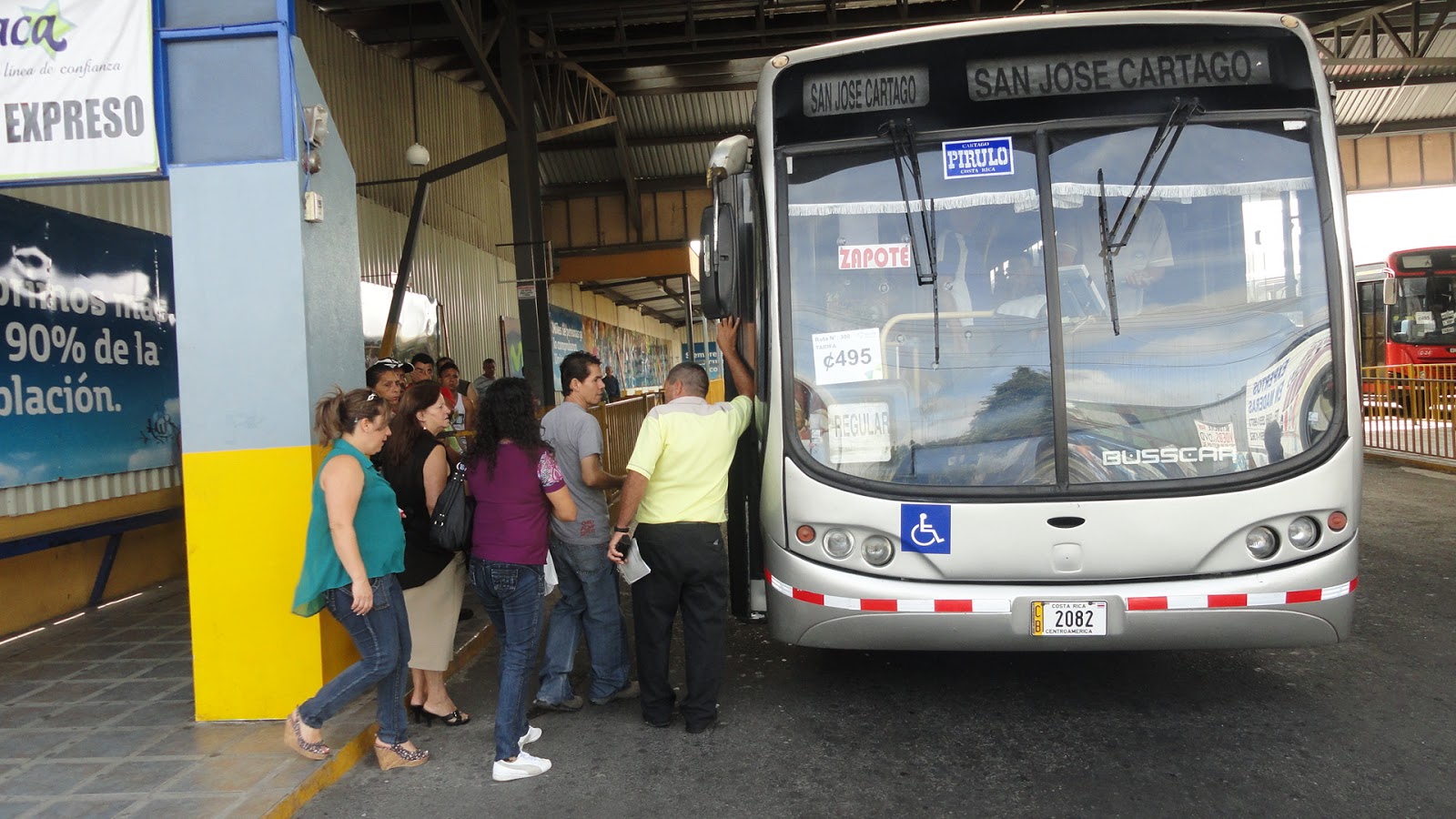 Defensoría alerta que renovarán más de 200 concesiones de autobús con debilidades en la calidad del servicio