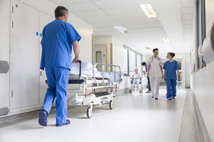 Sector privado pone a disposición de la Caja 122 camas ante saturación hospitalaria