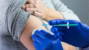 Vacunación contra el Covid-19 será obligatoria para funcionarios públicos a partir del 15 de octubre
