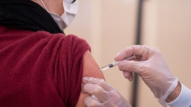 Jornada de vacunación contra Covid-19 se extenderá por una semana más en el Estadio Saprissa