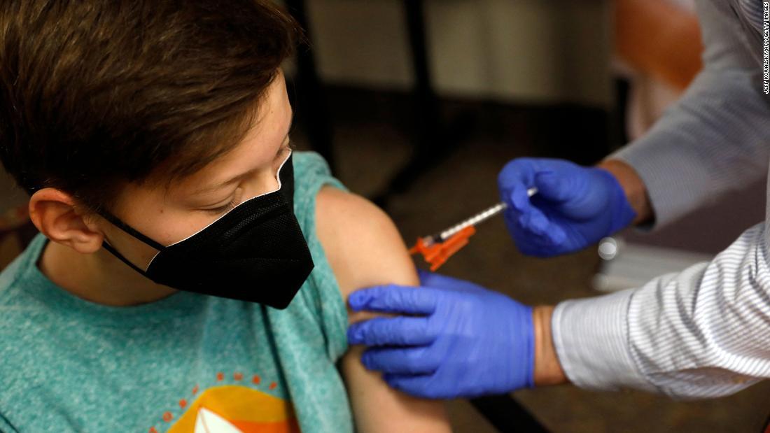 Expertos piden al país nuevas estrategias para vacunar a 200 mil menores entre 12 y 17 años