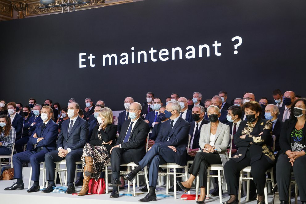 Emmanuel Macron anunció una inversión de $34.600 millones para reindustrializar Francia
