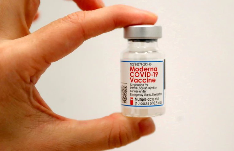 Covid-19: Francia se suma a los países que dejaron de usar la vacuna de Moderna como dosis de refuerzo