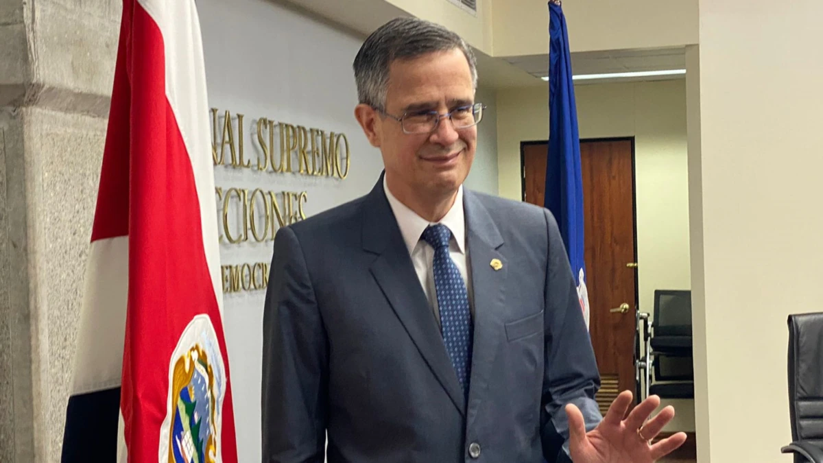 Presidente del TSE niega cercanía con alcalde de San José tras señalamientos en expediente del ‘Caso Diamante’
