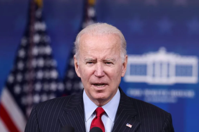 Joe Biden advirtió que la cepa Ómicron llegará a EEUU pero descartó volver a aplicar restricciones a la circulación