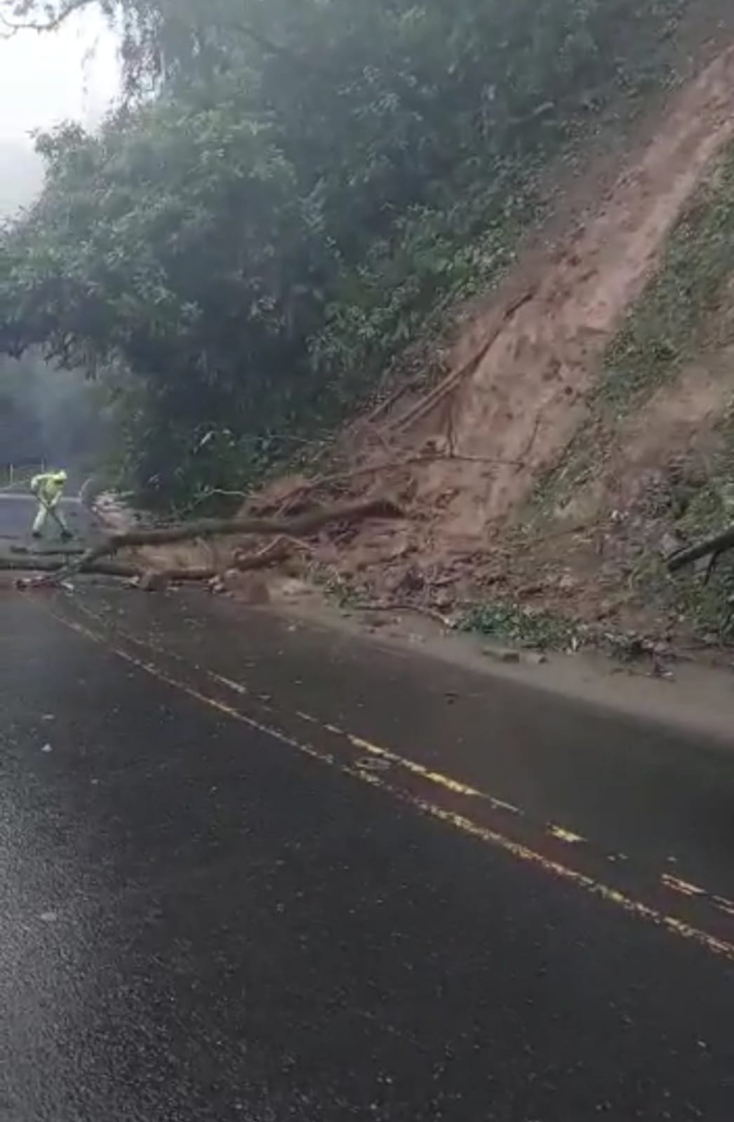 ¡Atención conductores! Ruta 32 se mantiene cerrada por condiciones lluviosas