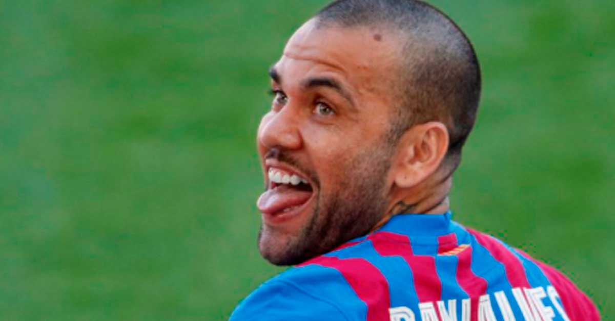 El curioso salario que cobrará Dani Alves y el gesto del Barcelona por su regreso al club