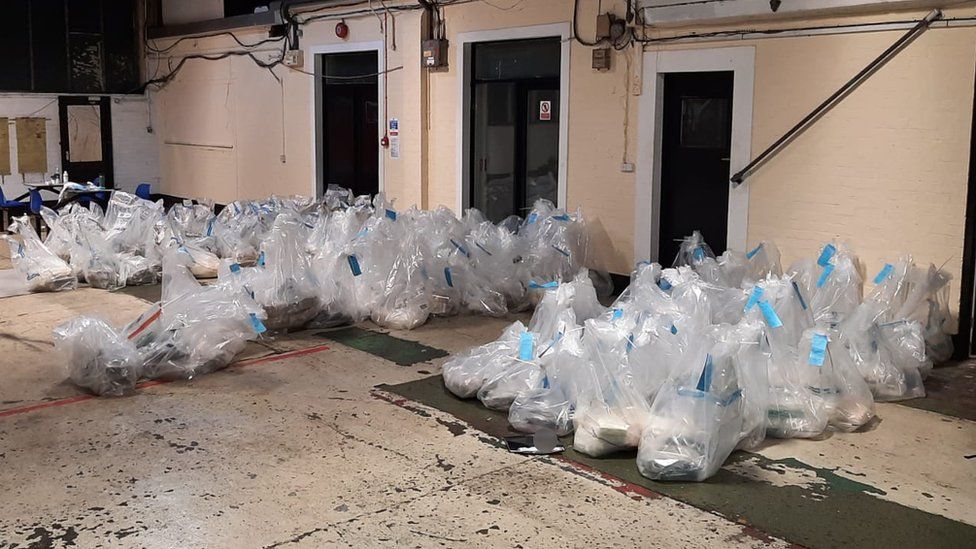 Decomisan 1200 kilos de cocaína en Reino Unido de barco procedente de Costa Rica