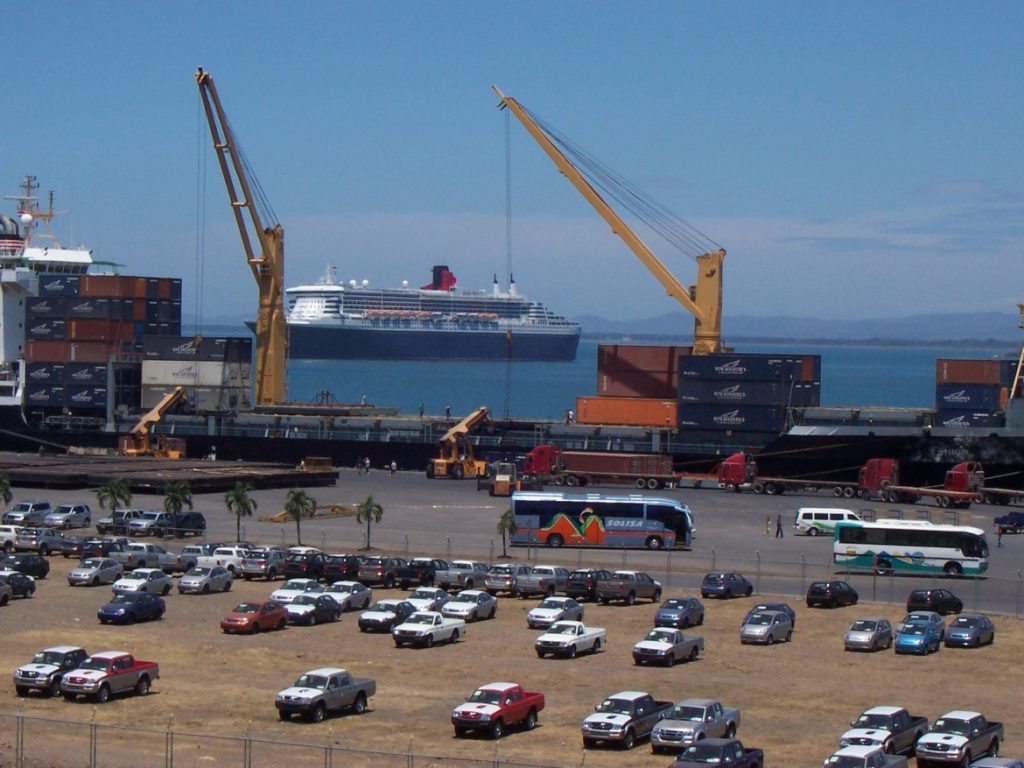 Contraloría: 58% de los usuarios califica como pésimos los servicios portuarios del INCOP en Caldera