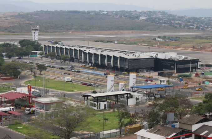 Fuertes explosiones en Cúcuta dejan 2 policías muertos en el aeropuerto Camilo Daza