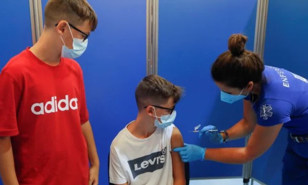 España aprobó la vacunación contra el coronavirus para niños de 5 a 11 años